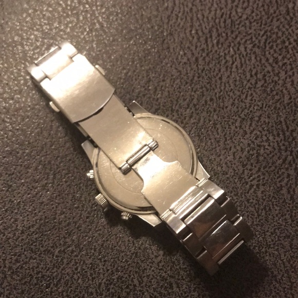 Men’s Guess Watch - Picture 4 of 5